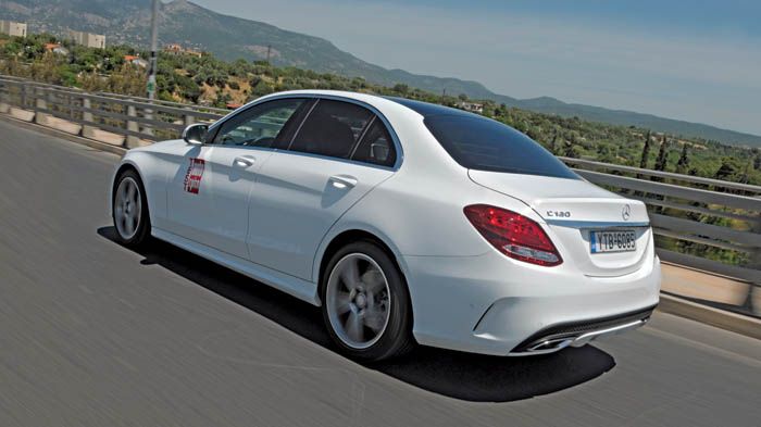 Στο δρόμο, η Mercedes C 180 χαρακτηρίζεται από την υψηλή ποιότητα κύλισης, την αποτελεσματική ηχομόνωση και την αυξημένη ασφάλεια σε όλες τις συνθήκες